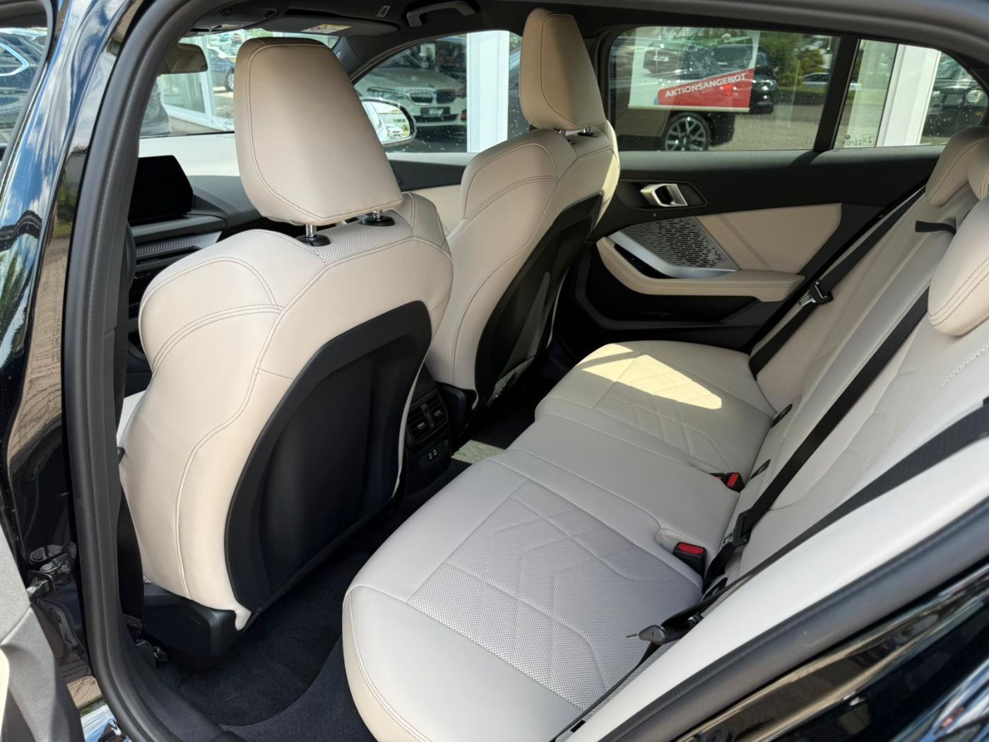 Fahrzeugabbildung BMW 120d +LED+Komfortzugang+DrivingAssist+Aktivsitz+