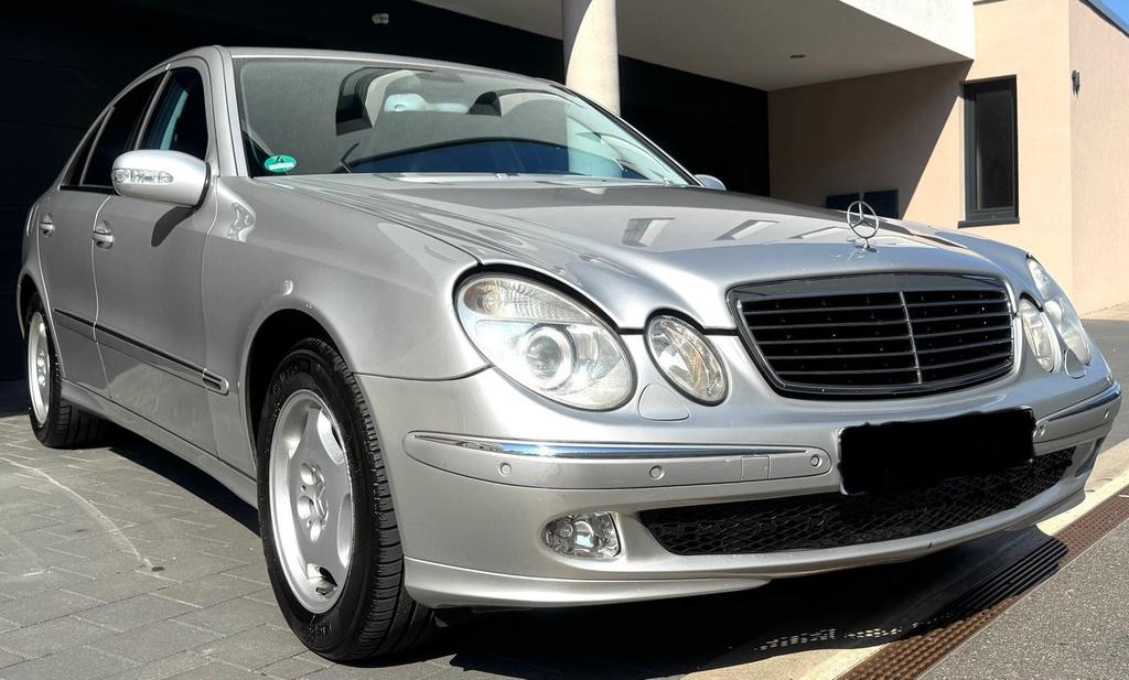 Mercedes-Benz E 320