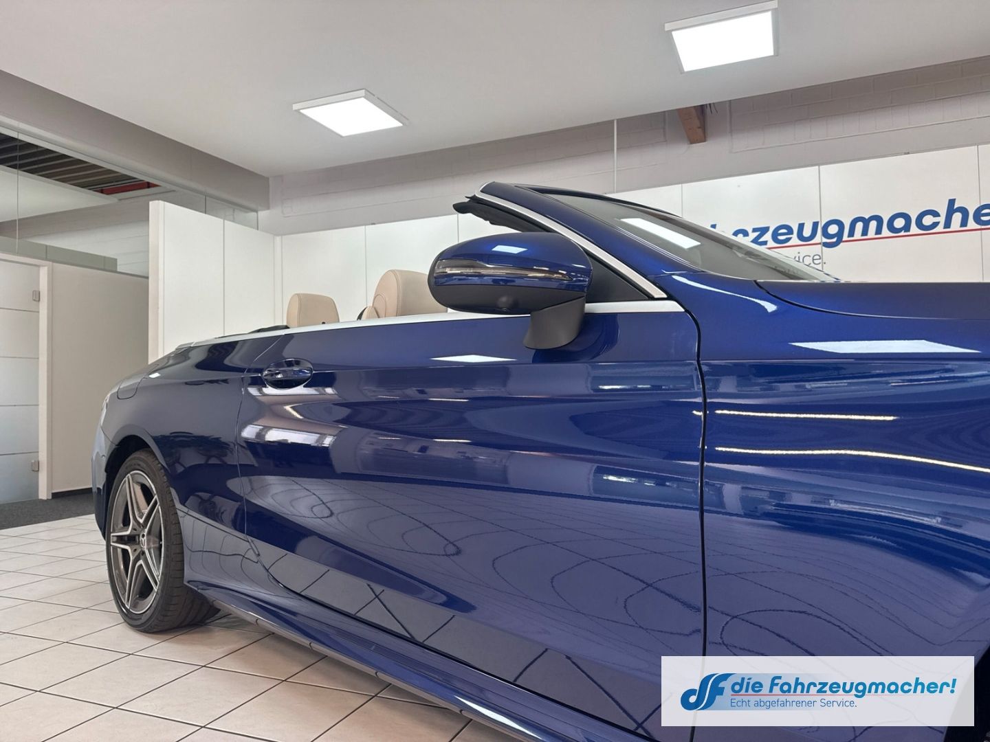 Fahrzeugabbildung Mercedes-Benz C 200 Cabrio 4Matic Sportpaket AMG LED Leder Mem