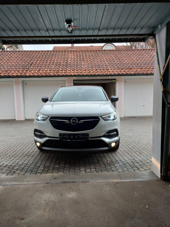 Image of Opel Grandland (X)