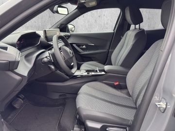 Peugeot 2008 1.2 136 Allure 1re +SHZ+ACC+SpurH+PDC+LED