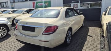 Mercedes E 200 - 5