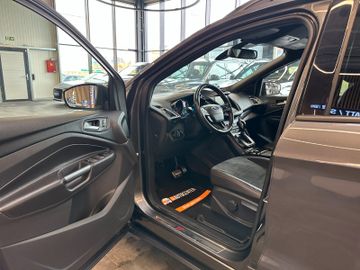 Ford Kuga ST-Line *Navi*BiXenon*ParkAss.*AHK*