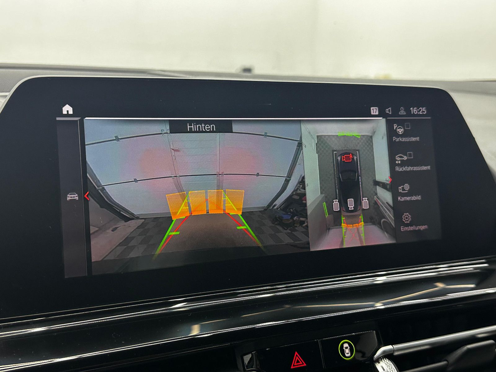 Fahrzeugabbildung BMW M850i Cabrio/NACKEN HZG/PARK ASS+/SOFT CL/DE FZG