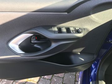 Toyota Yaris - 9
