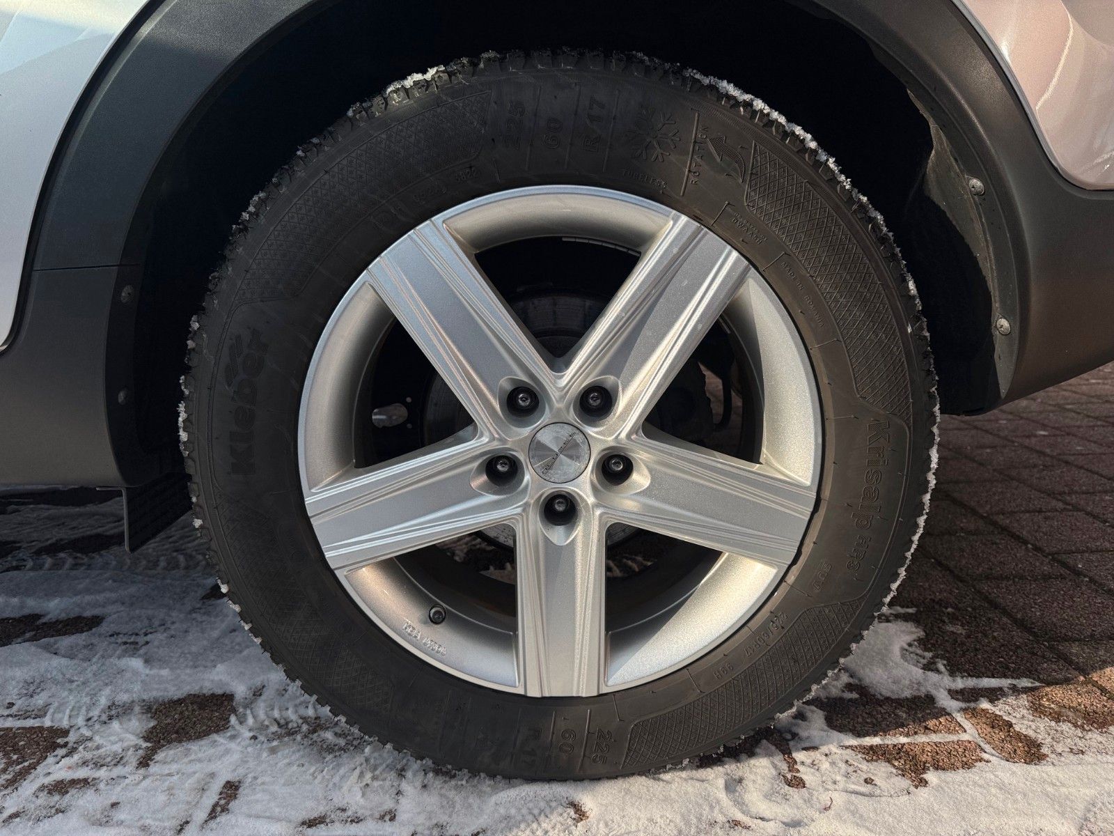 Fahrzeugabbildung Kia Sportage Spirit 4WD NAVI KAMERA SITZHEIZUNG