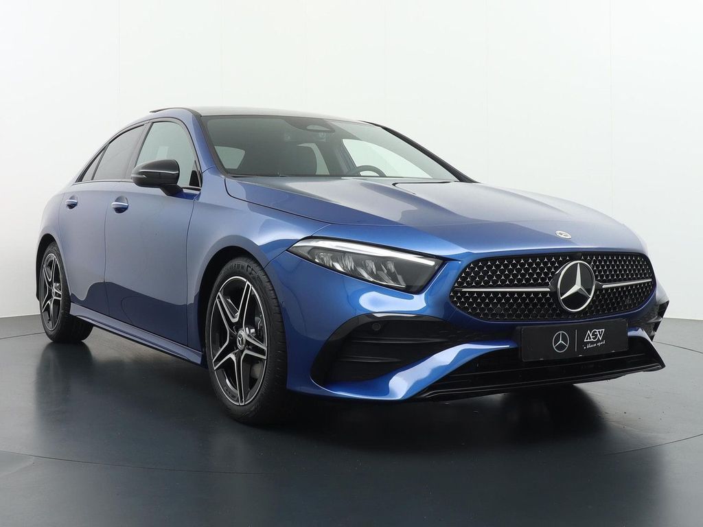 Mercedes-Benz A 180 Star Edition AMG Line | Panorama - Schiebe