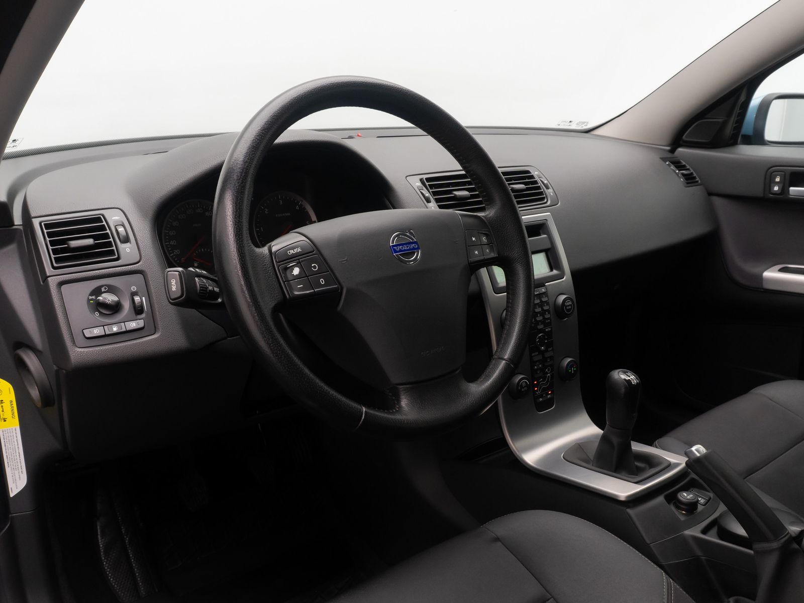 Fahrzeugabbildung Volvo V50 2.0 D Momentum BiXenon AHK HiFi Alarm Tempom