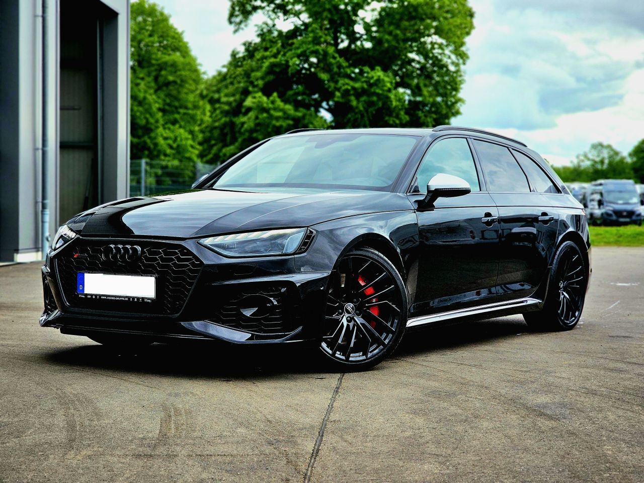 AUDI RS4 Avant Tiptronic RS Essentials