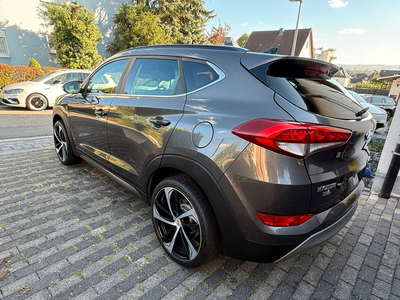Hyundai TUCSON