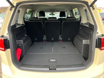 Volkswagen Touran Taxi 2,0l TDI 150 PS 7-Gang-DSG