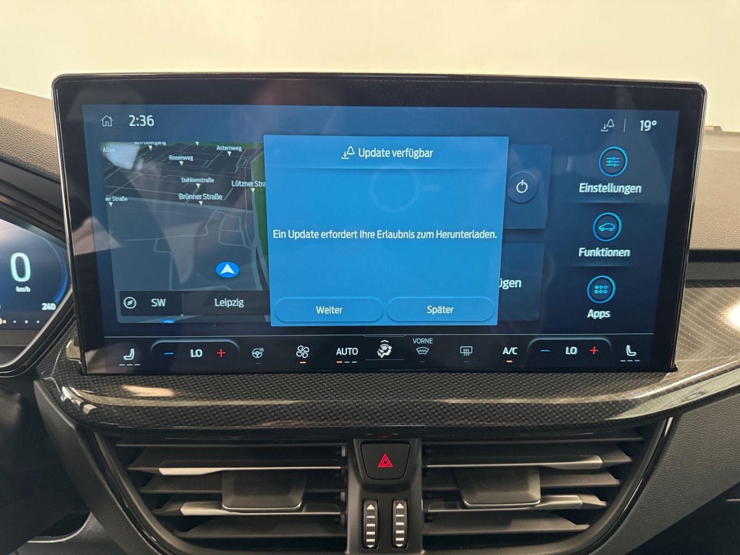 Fahrzeugabbildung Ford Focus Turnier ST-Line X B&O 18'' LED ACC Kamera
