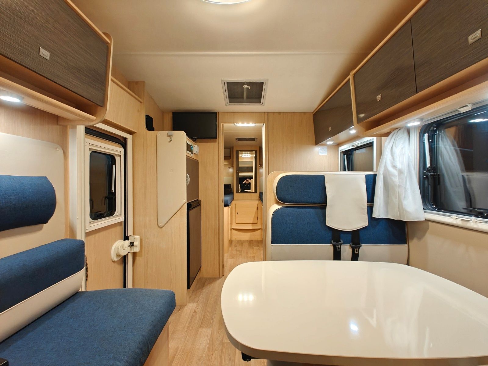 Fahrzeugabbildung XGO Dynamic 95 P - Autom. SAT, TV, Einzelbetten -