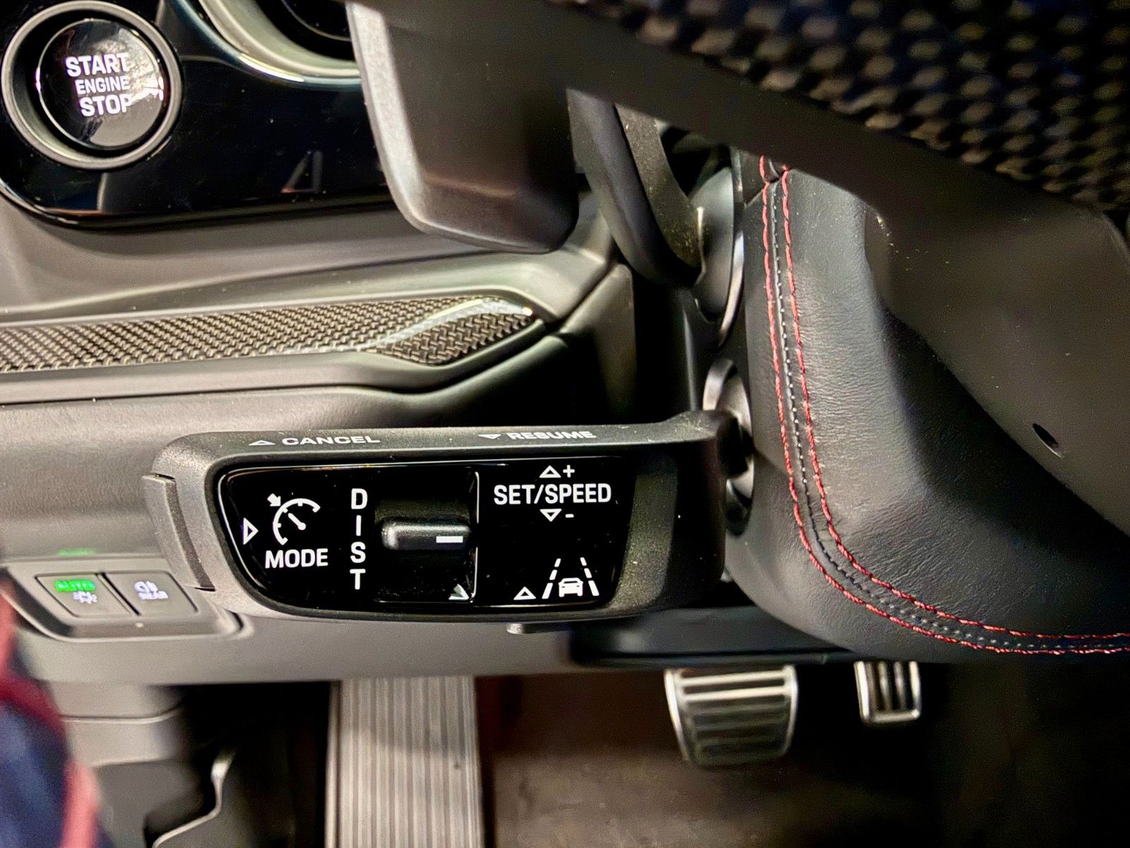 Fahrzeugabbildung Porsche Cayenne GTS Coupe SportDesign/AHK/ACC/HeadUp