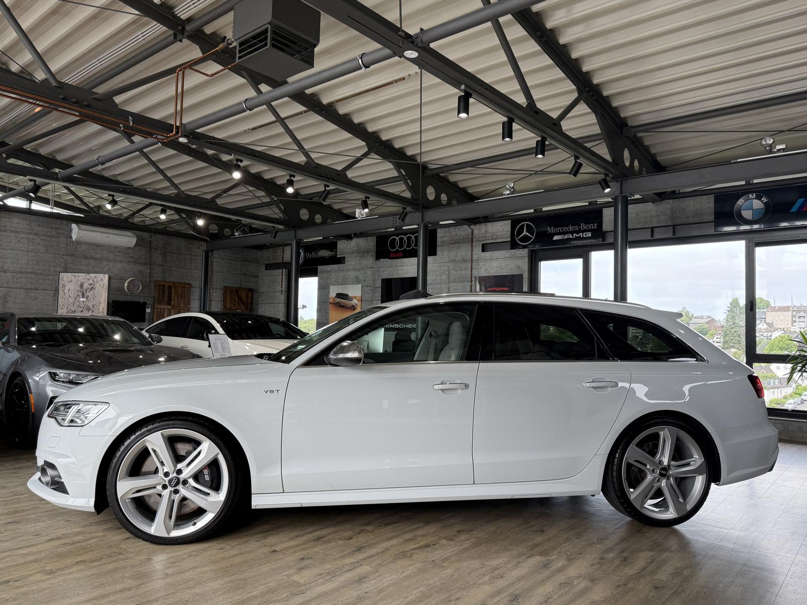 Audi S6 4.0 TFSI quattro*PANO*HEADUP*ACC*LUFT*BOSE*