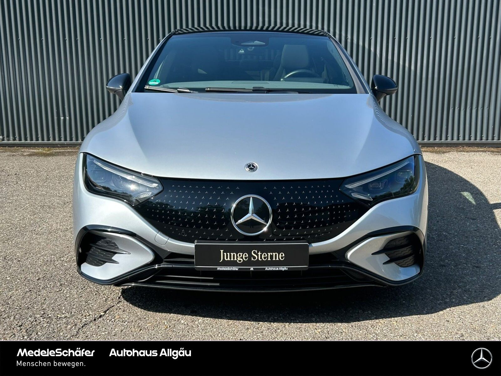Mercedes-Benz EQE 300 AMG Night 21" D-Light AIRMATIC PanoSD foto 4
