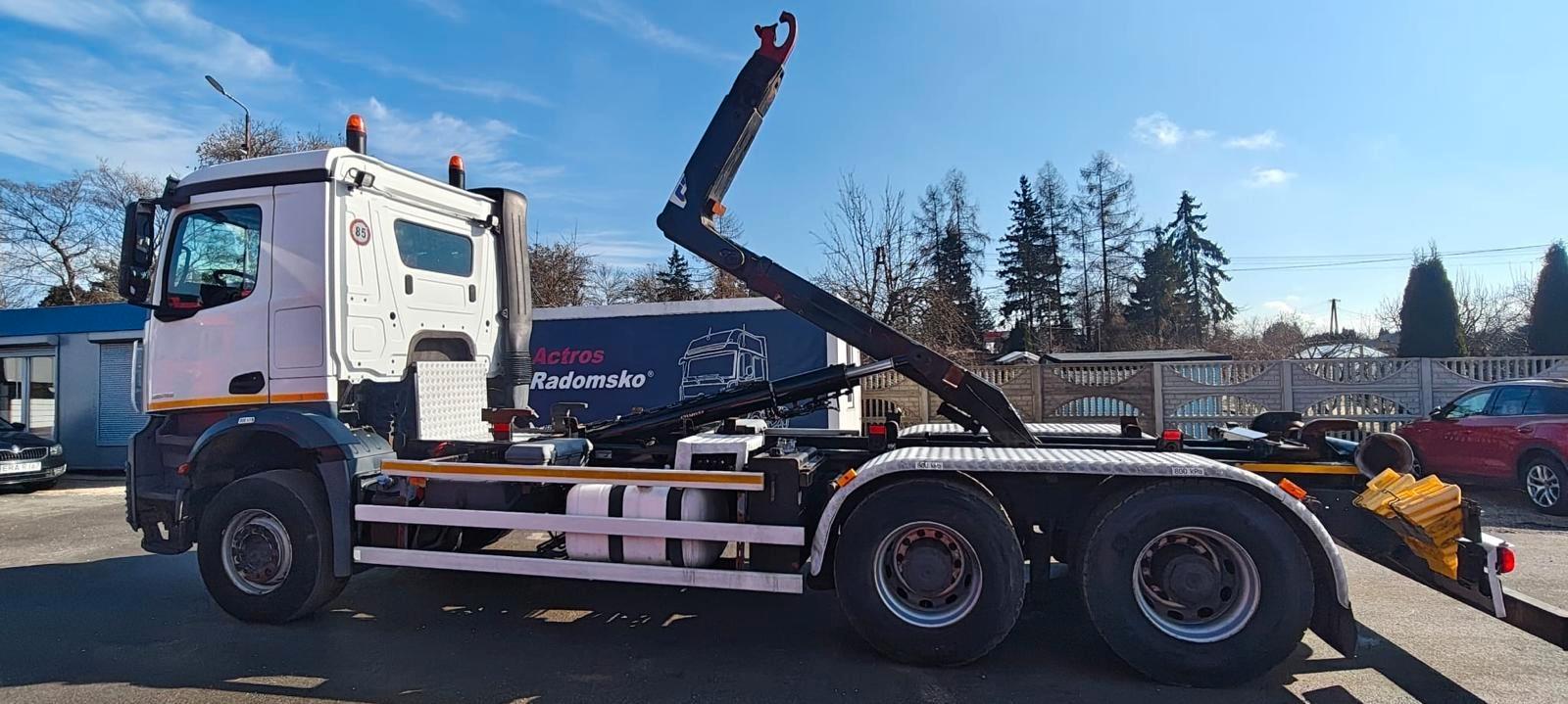 Mercedes-Benz AROCS 2645 L