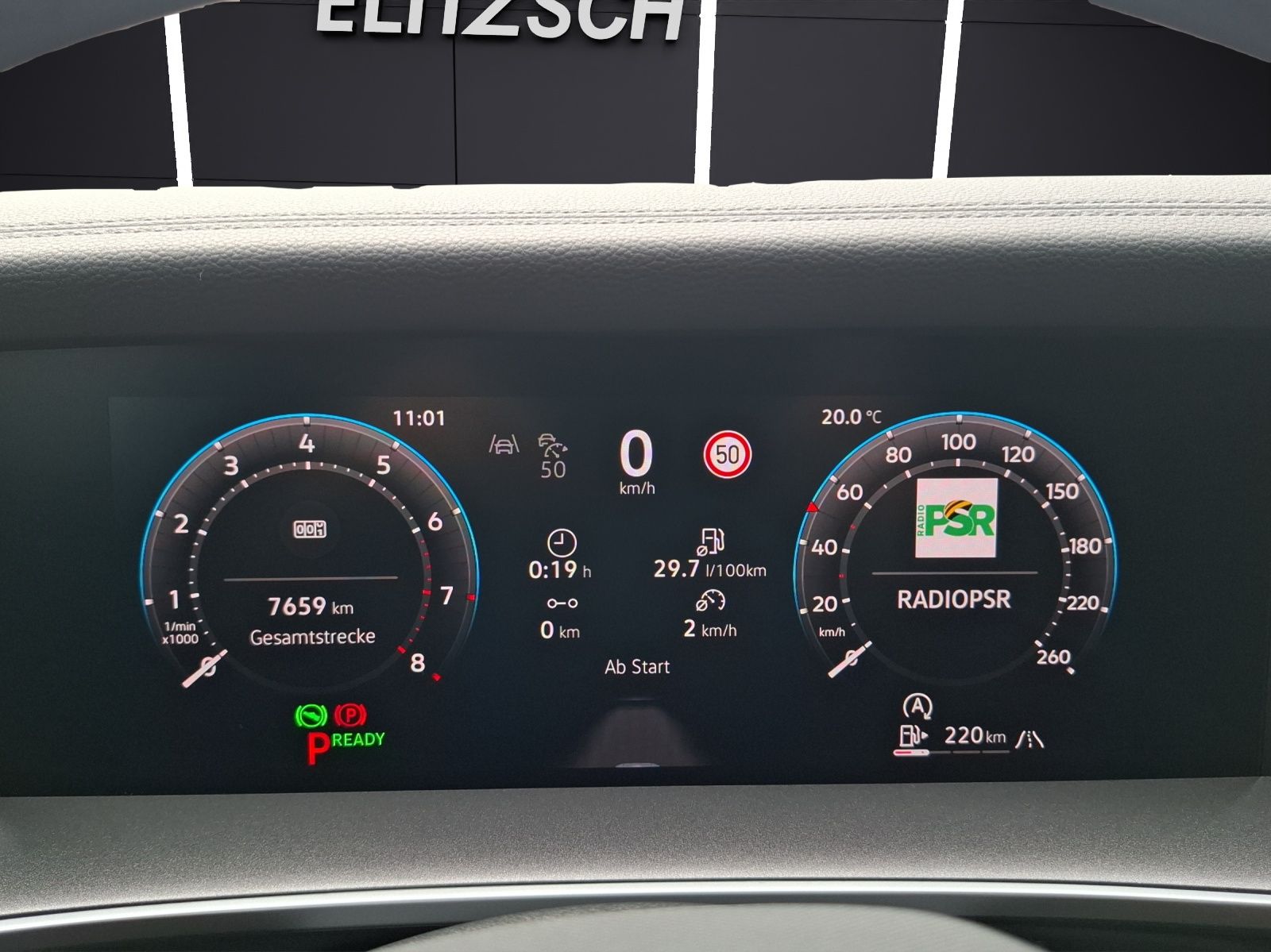 Fahrzeugabbildung Volkswagen Tayron eTSI Life DSG LED AHK Navi AID ACC RFK SH