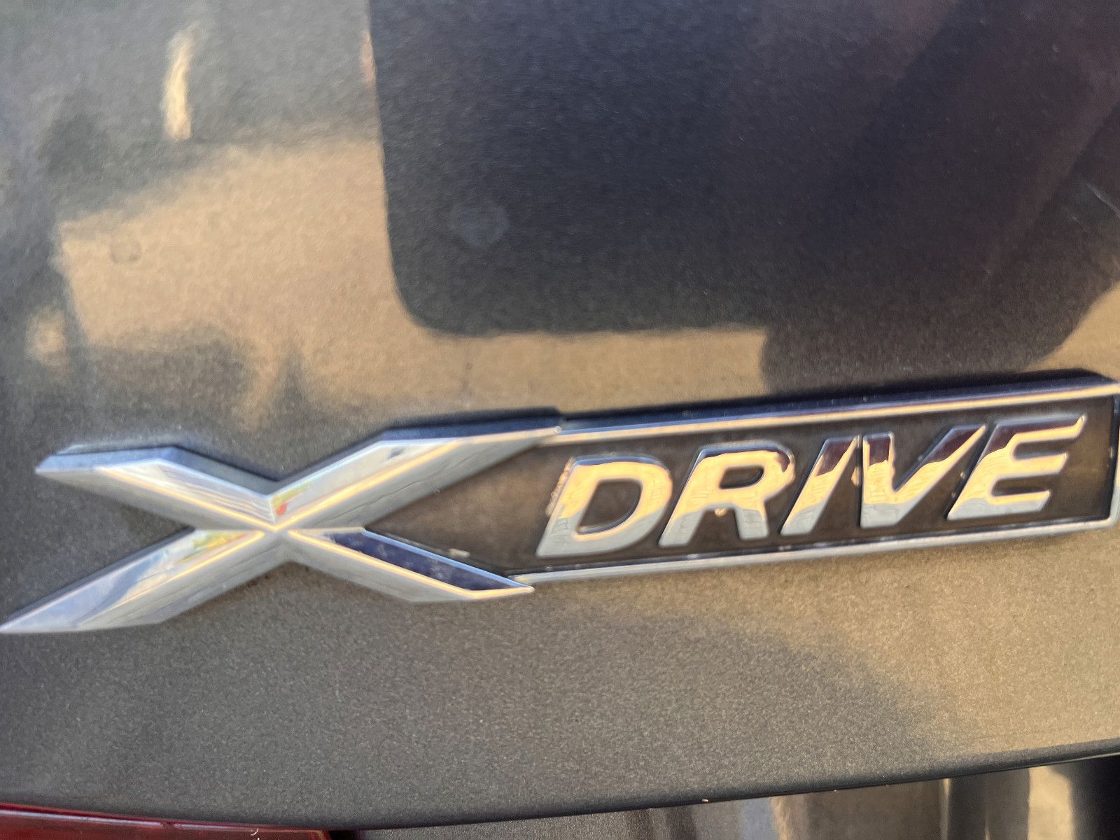 Fahrzeugabbildung BMW 330 Touring 330 d xDrive Automatik/ Panorama