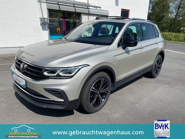 Volkswagen Tiguan 1.5 TSI, DSG - "MOVE" +AHK, Panoramadach