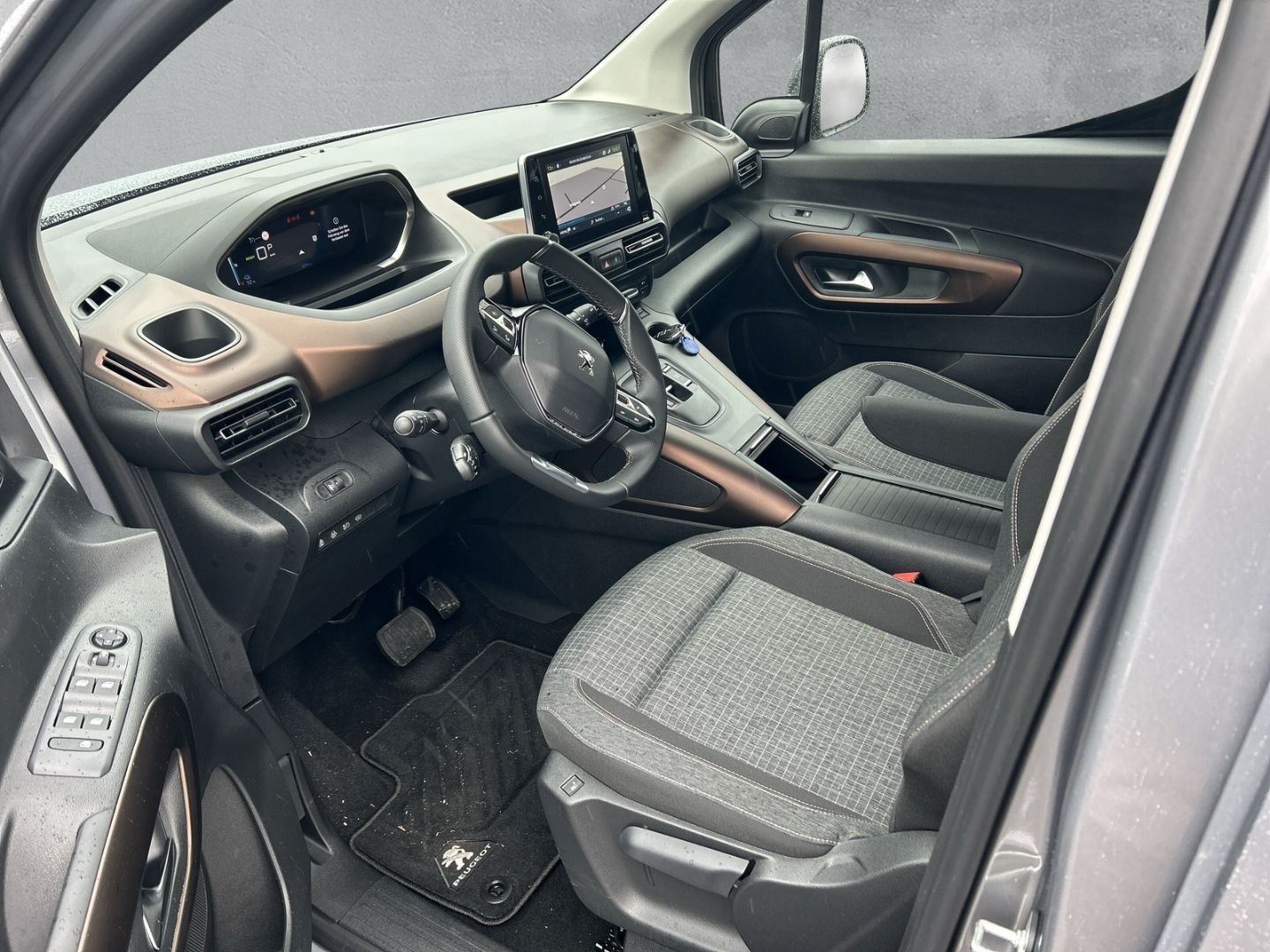 Fahrzeugabbildung Peugeot Rifter GT Elektromotor L2 136  * Totwinkel-Assis