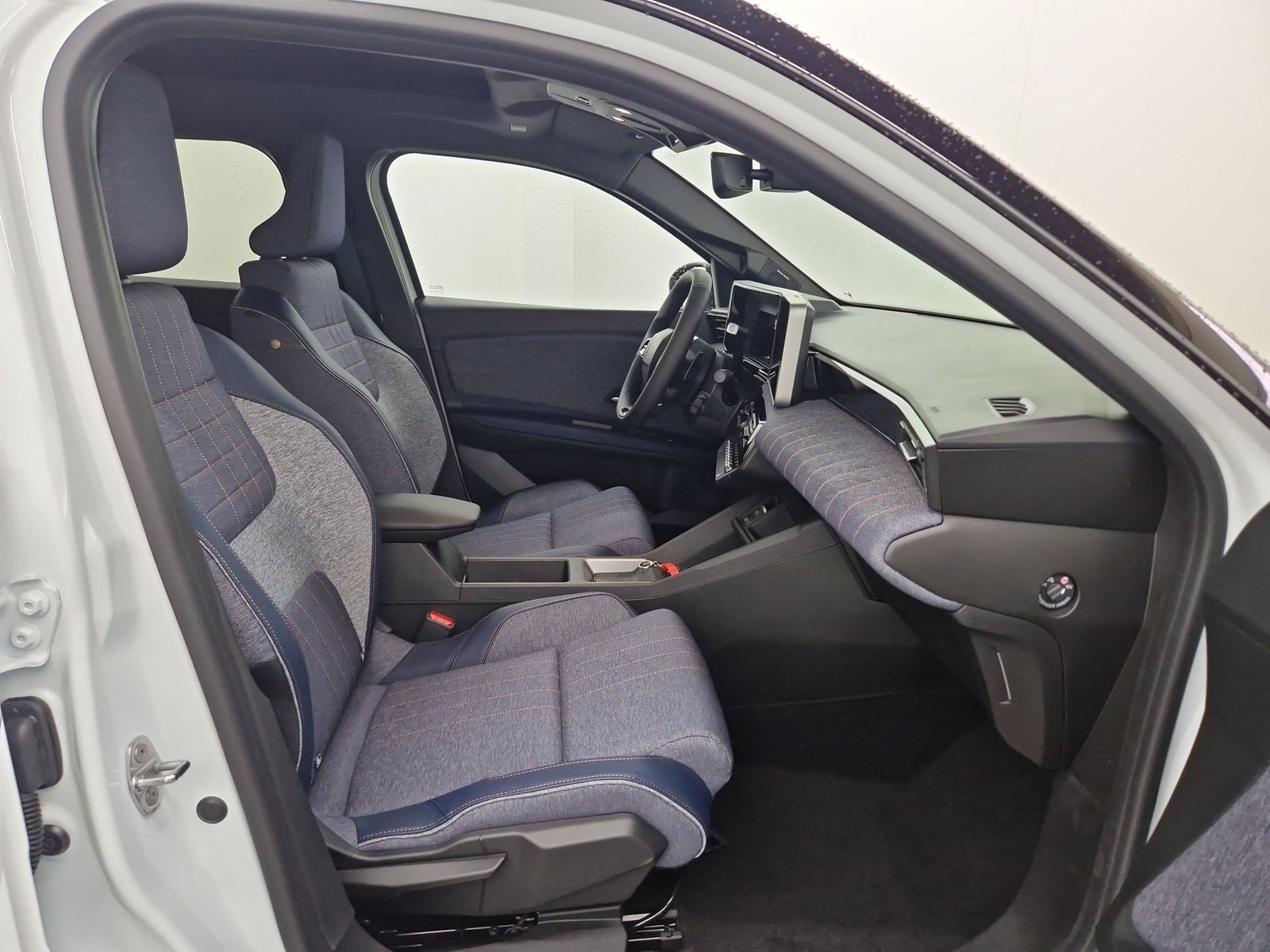 RENAULT R 4 E-Tech Techno plein sud 150 Comfort Range – Bild 12