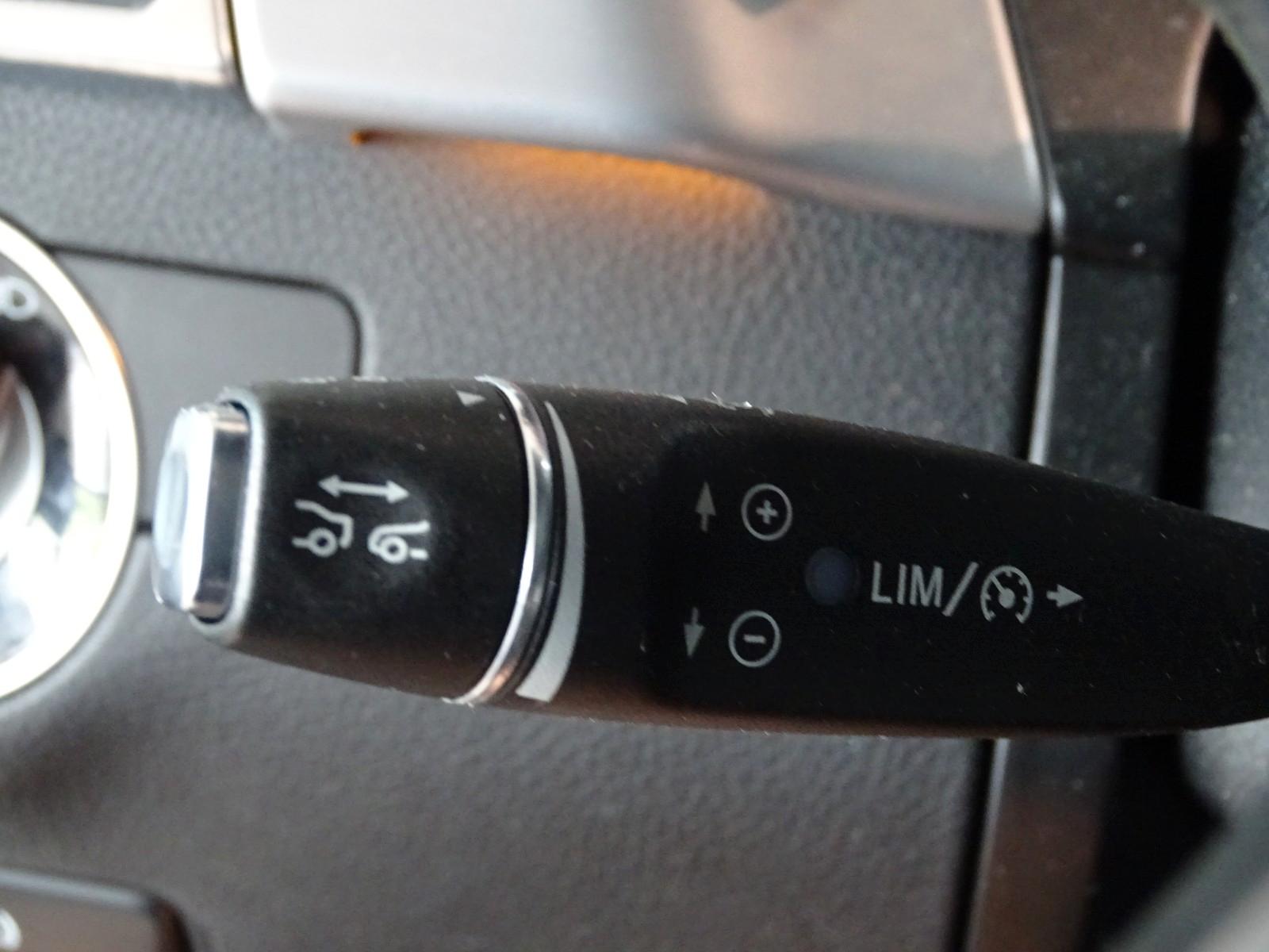 Mercedes-Benz ML 350 CDI BlueTec 4Matic*AHK+PANO+LEDER