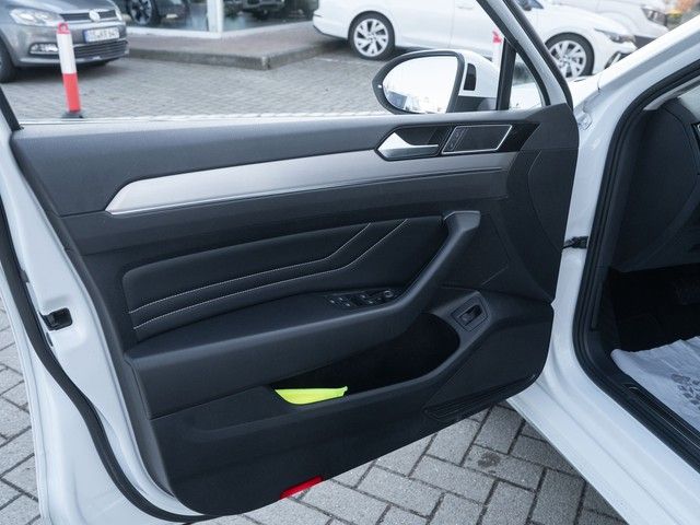 Passat Variant Elegance TDI DSG 4M. Leder AHK