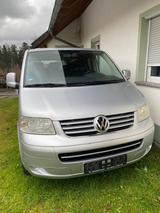 Volkswagen T5 Caravelle - gebrauchte VW T5 Caravelle aus dem Jahr 2009