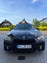 BMW 520d M-Paket*xDrive*AHK*Leder*S-Dach*HUD* - BMW 520: M Paket