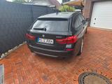 BMW 530i xDrive Touring A - - BMW 530: Schwarz