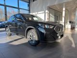 BMW iX2 eDrive20 17ML+SHZ+NAVI+LED+PDC+KAMERA - BMW iX2 Neuwagen