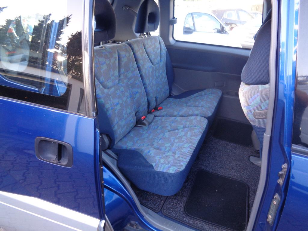 Mitsubishi Space Runner