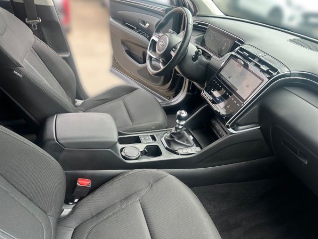 Fahrzeugabbildung Hyundai Tucson Trend Mild-Hybrid 2WD 1.6 T-GDI Assistenz