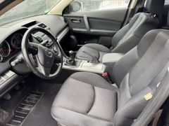 Fahrzeugabbildung 6 Kombi 1.8 Active