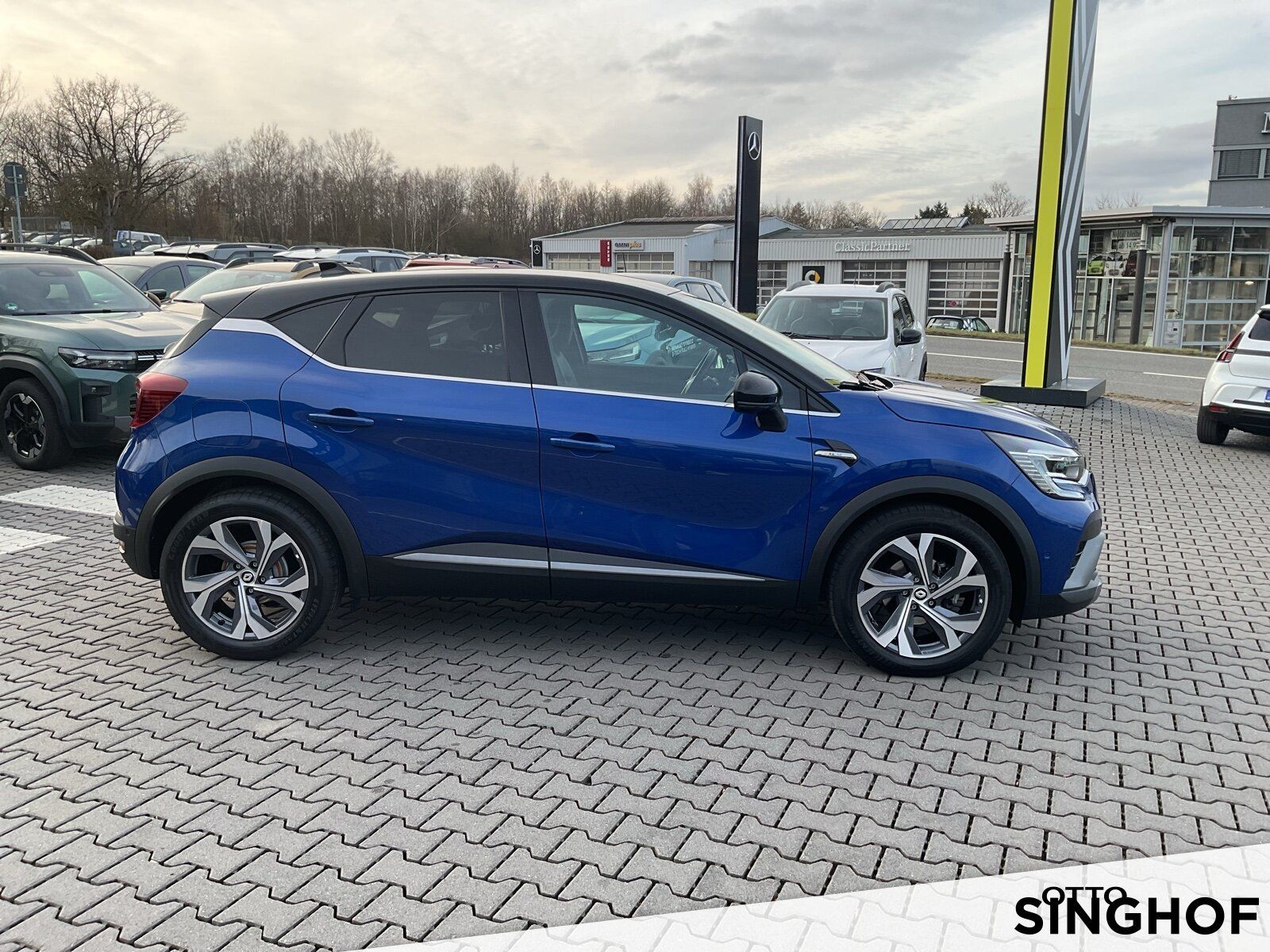 Fahrzeugabbildung Renault Captur R.S. LINE TCe 140