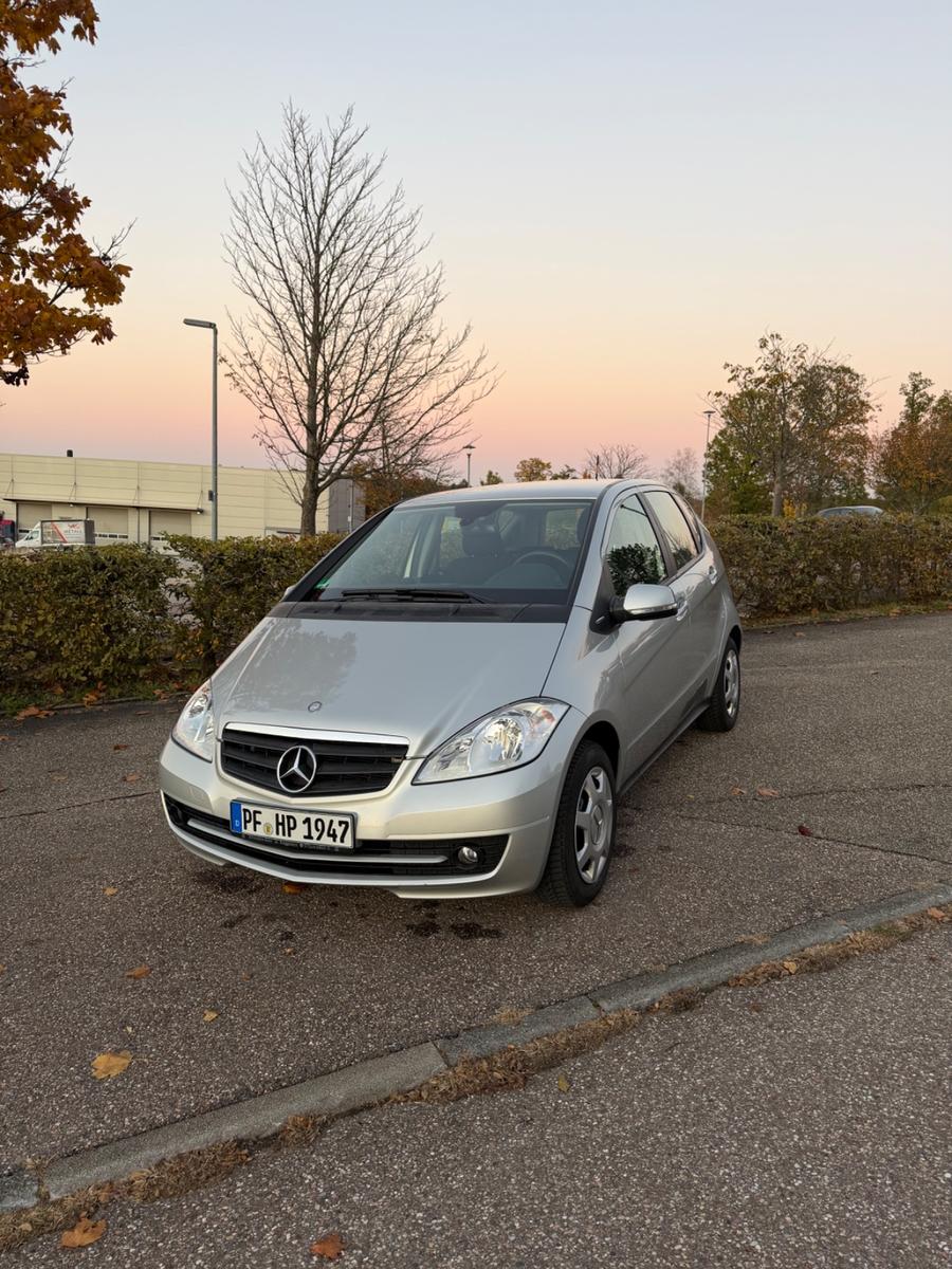 Mercedes-Benz A160, 2011