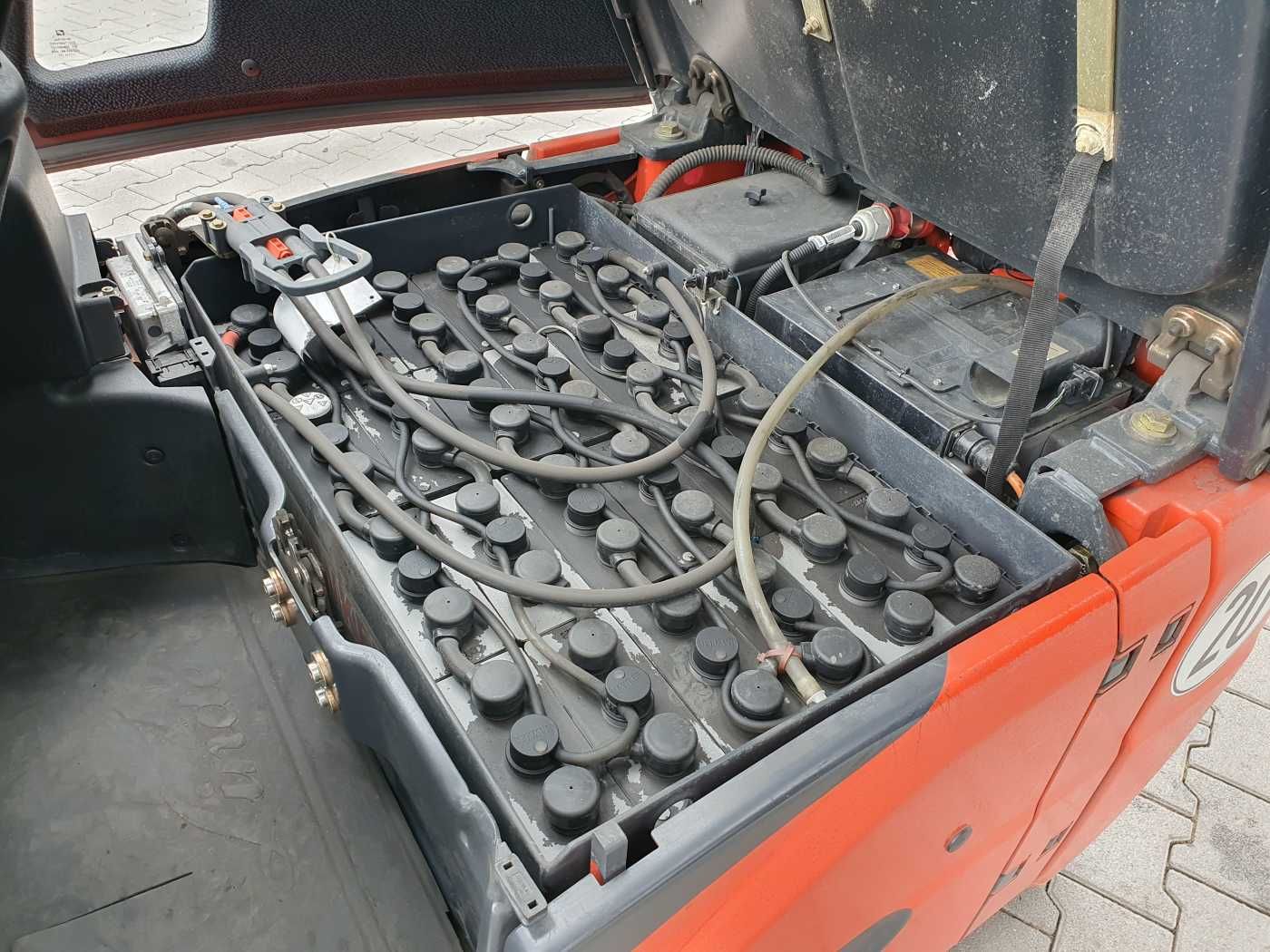 Fahrzeugabbildung Linde E14 - 02 / Triplex: 4.00m! / SS / nur 1.777h!