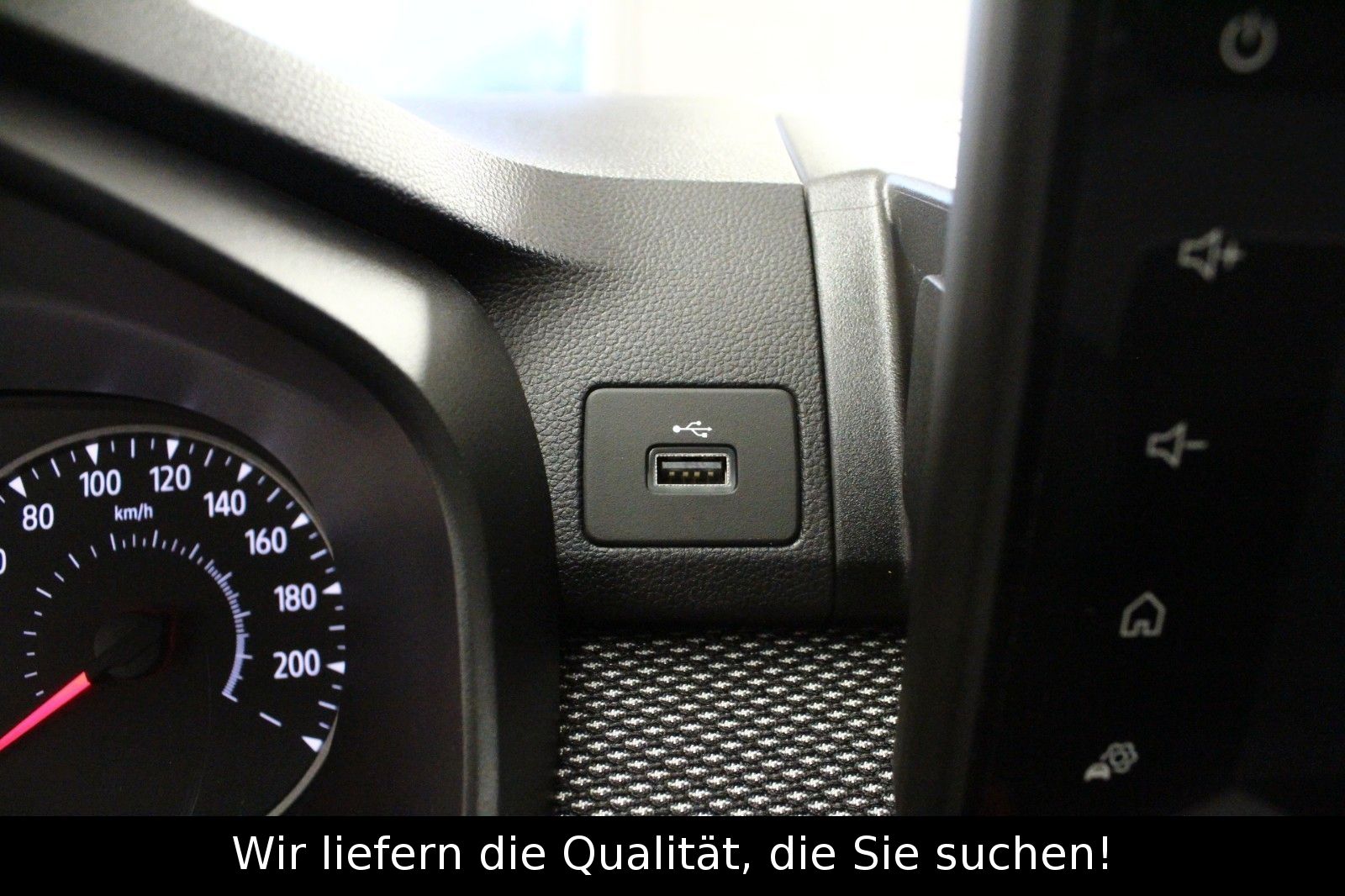 Fahrzeugabbildung Dacia Sandero TCe 90 Stepway Expression*Winterpaket*