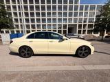 Mercedes-Benz E 220 d Autom. - - Mercedes-Benz E 220: Taxi
