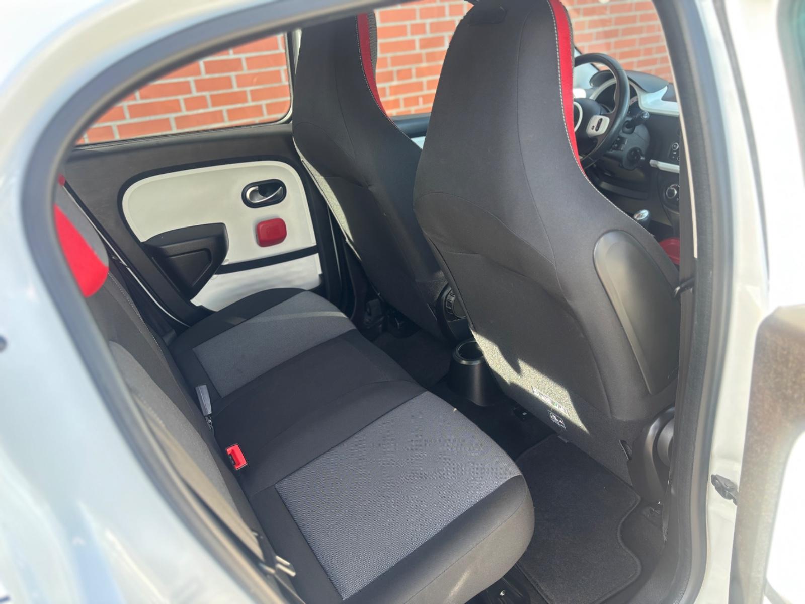 Renault Twingo 1.0 SCe Luxe Klima Sitzhzg. Tempomat PDC
