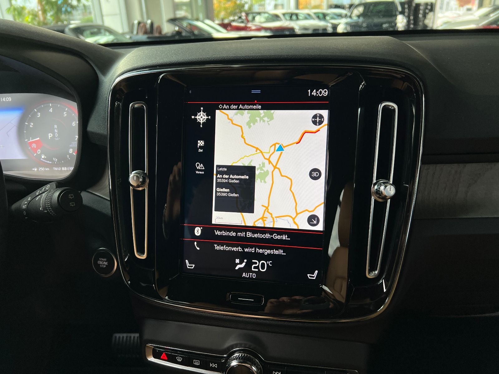 Fahrzeugabbildung Volvo XC40 Inscription AWD LED NAV RFK SHZ ALU