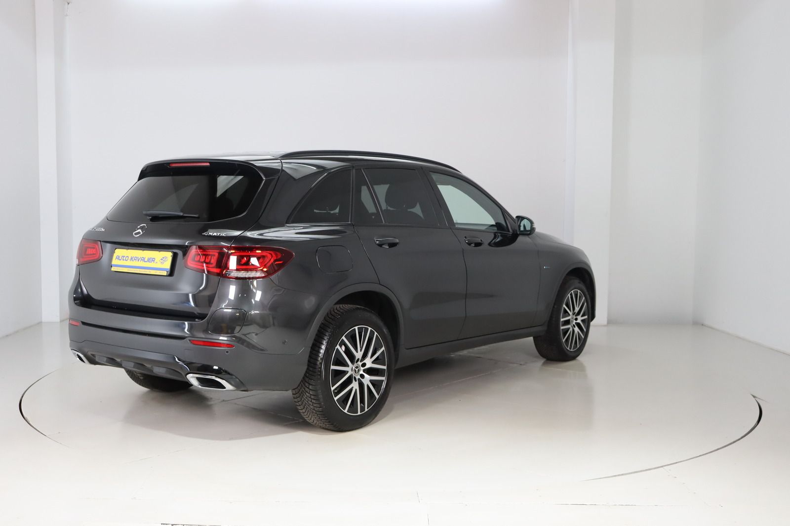 Fahrzeugabbildung Mercedes-Benz GLC 300 e 4Matic * DIS * RFK * LED