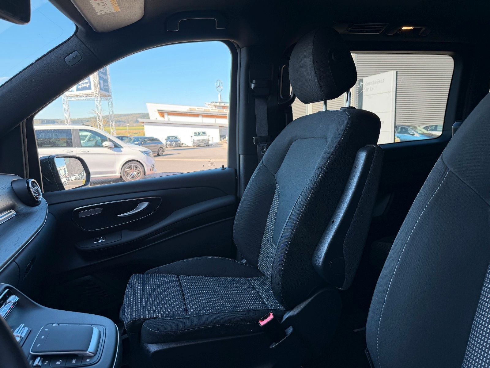 Fahrzeugabbildung Mercedes-Benz V 250 d STYLE DISTRONIC AHK2,5to 360Kamera LED