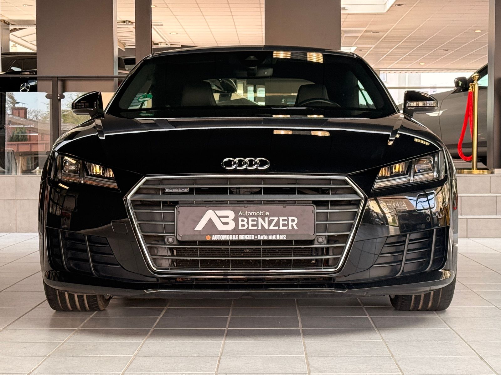 Fahrzeugabbildung Audi 2.0 TFSI quattro/S-LINE/AUTOMATIK/RS-SITZE/LED