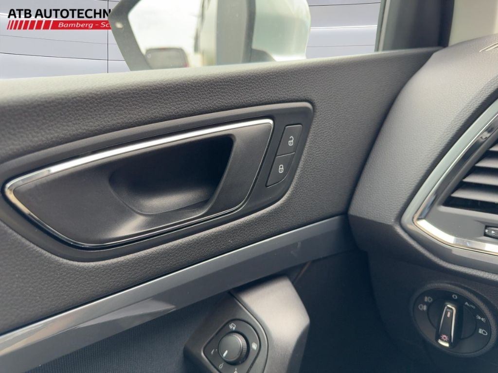 Fahrzeugabbildung SEAT Ateca DIESEL AUTOMATIK RÜCKFAHRK.