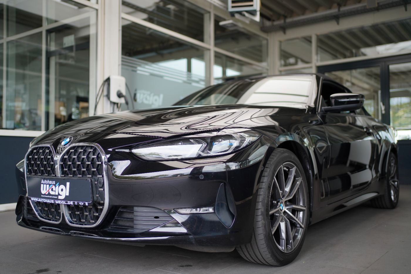 Fahrzeugabbildung BMW 420i Cabrio Open-Air Paket+DrivingAssist+Laserli