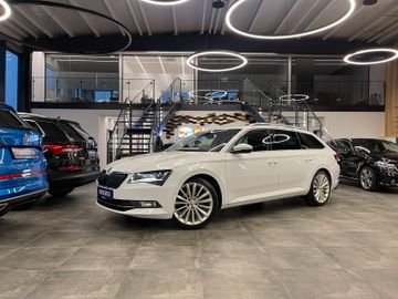 Skoda Superb Combi L&K *AHK*ACC*NAVI*CARPLAY*Bi-XENON*