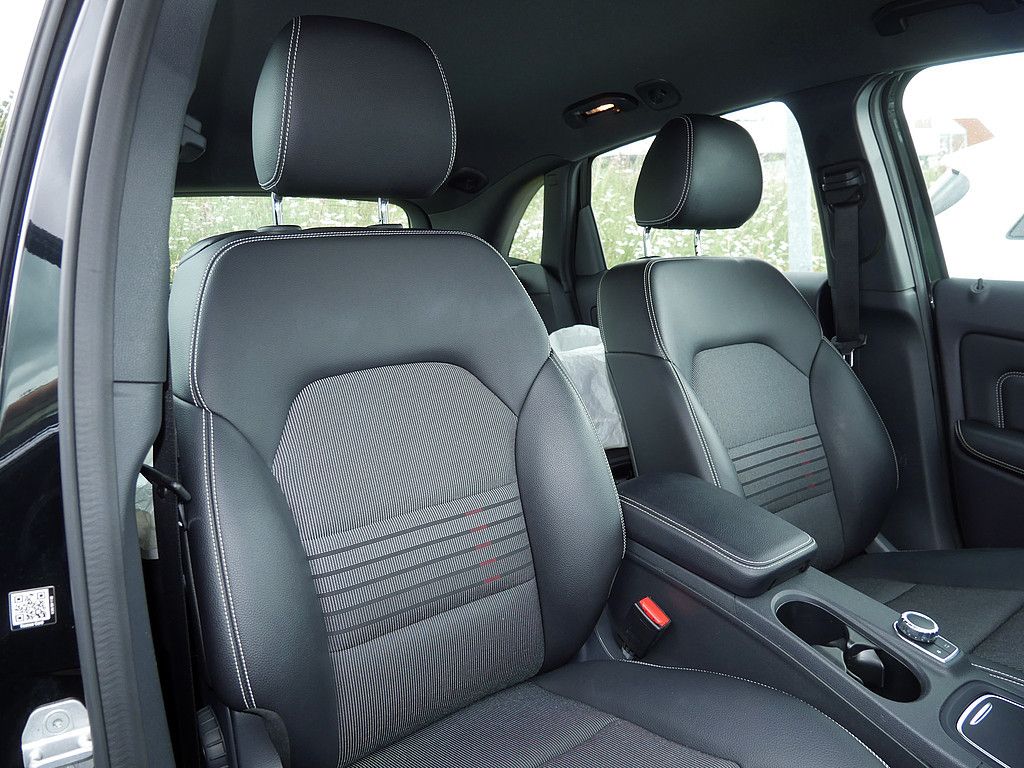 Fahrzeugabbildung Mercedes-Benz B 200 Urban Style Edition SHZ PTS NAVI AHK LED