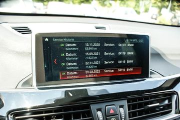 Fahrzeugabbildung BMW X1 sDrive18d Sport Line Aut HEADUP PANORAMA KEYL
